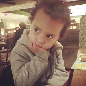 Meet your Posher, Chrissy